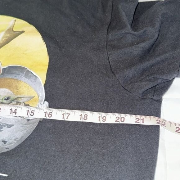 Star Wars The Mandalorian Black Graphic T-Shirt Featuring Din Djarin & Grogu By - Picture 5 of 6